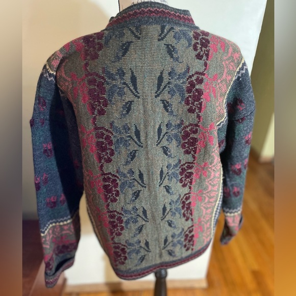 Vintage Wool Fair Isle Button Down Sweater - Picture 4 of 5